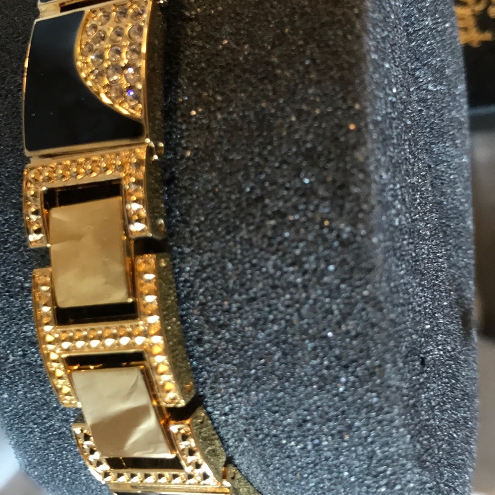 watch - Picture 4 of 5